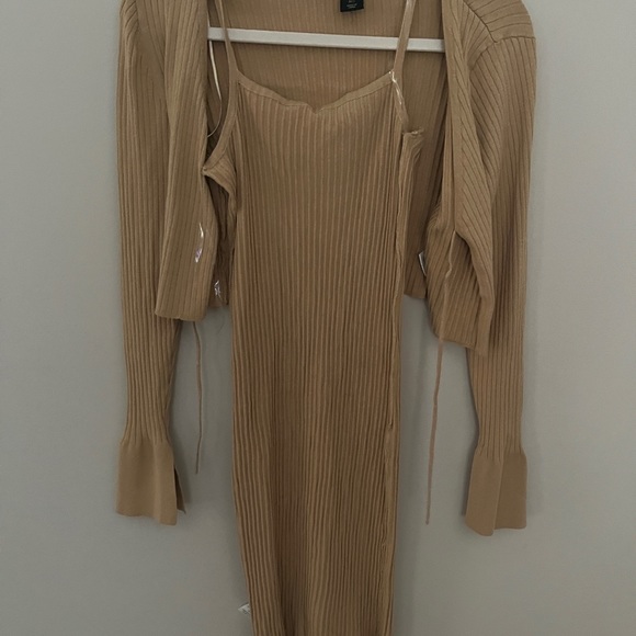 House of Harlow 1960 Tan Ribbed Bodycon Midi Dress + Matching cardigan - Picture 2 of 6